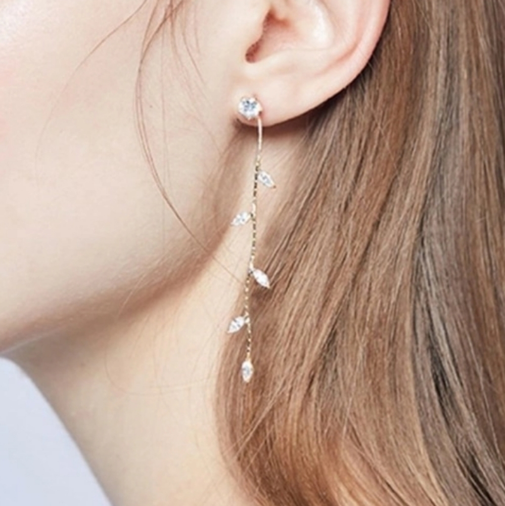 *Dawn* Leaf Rhinestone earrings - Picture 4 of 6